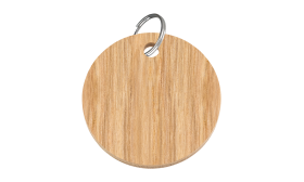 Ronde houten kattenpenning met gladde niet-giftige afwerking en zilveren splitring, personaliseerbaar met naam en details.